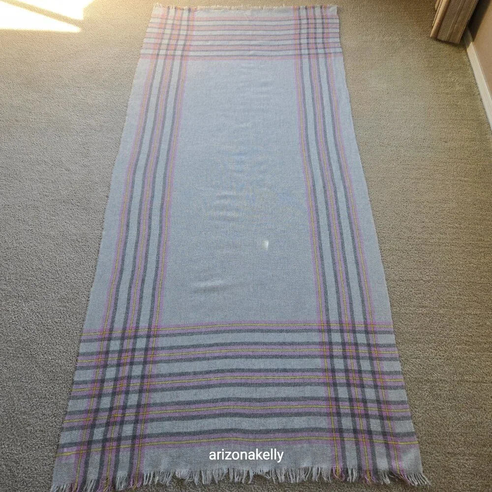 J. Crew Lightweight Wool Grey & Lavender Scarf *TINY TREATED HOLE* - Picture 14 of 14